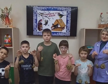 Изготовление съедобных птичьих кормушек